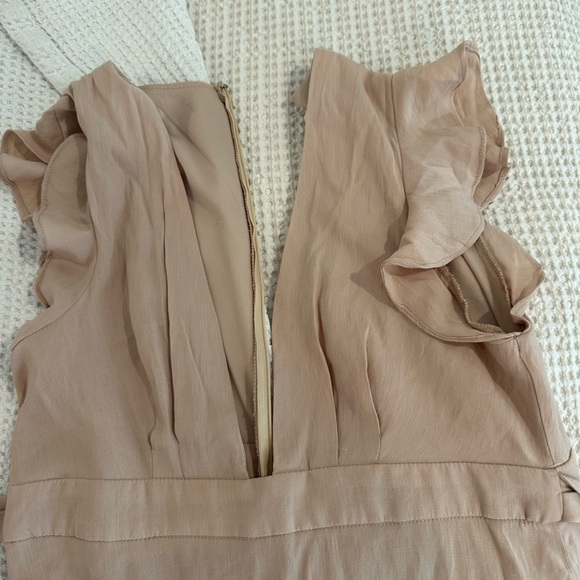 Essie Pale Pink Linen ruffle dress - Picture 2 of 4